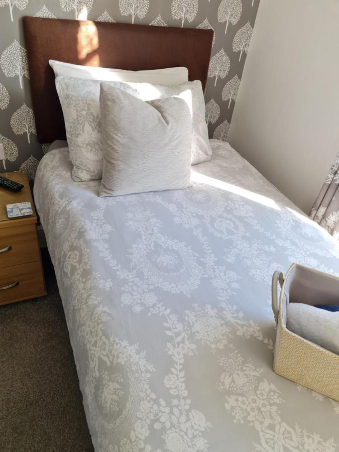 Glascoed Guest House لاندودنو المظهر الخارجي الصورة