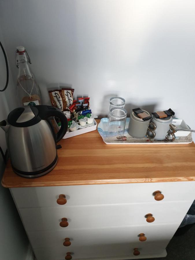 Glascoed Guest House لاندودنو الغرفة الصورة